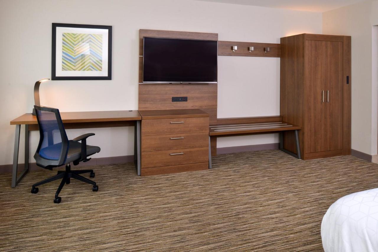 Express & - By Ihg Hotel Ottumwa