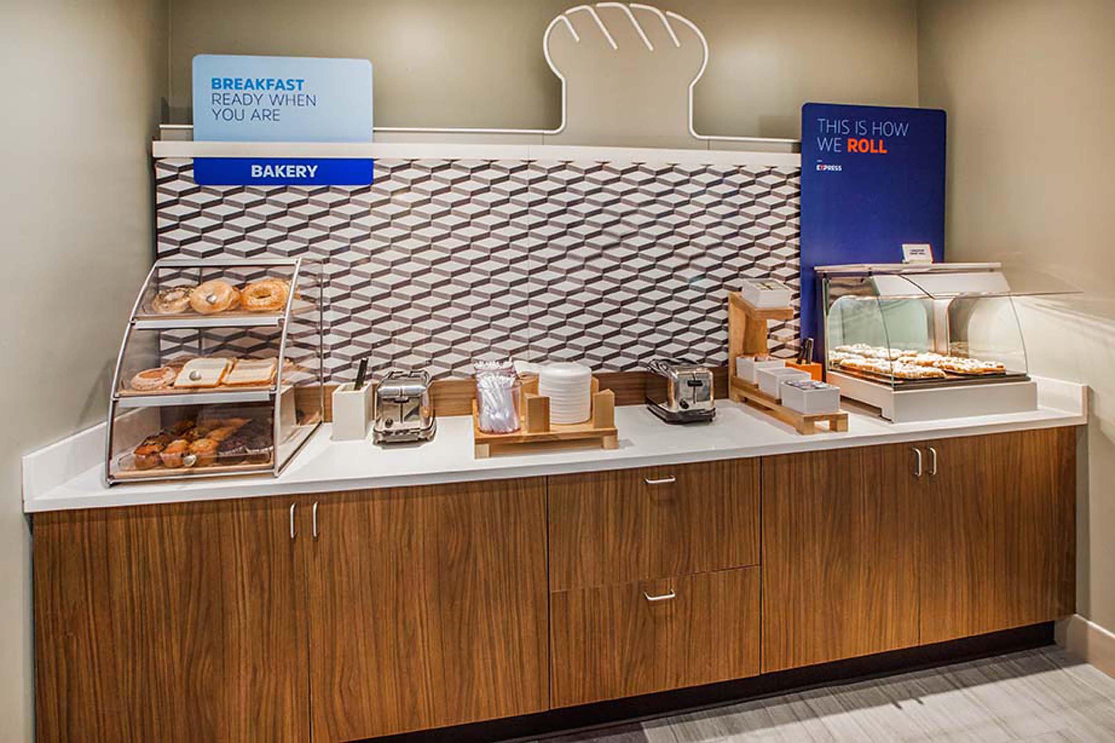 Express & - By Ihg Hotel Ottumwa